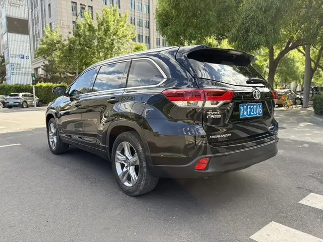 TOYOTA Highlander 2.0T four-wheel drive deluxe edition 7-seater Country V