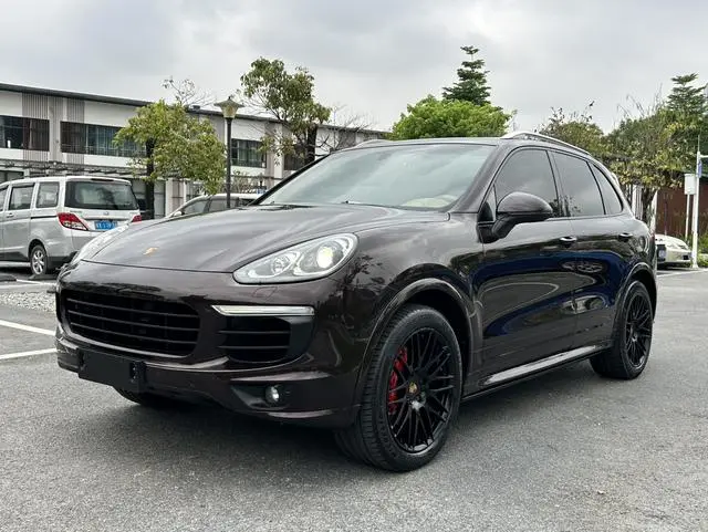 Porsche Cayenne Cayenne Platinum Edition 3.0T