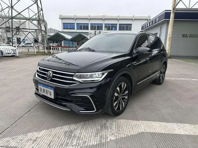 Volkswagen Tiguan L 330TSI two-wheel drive R-Line Premium edition