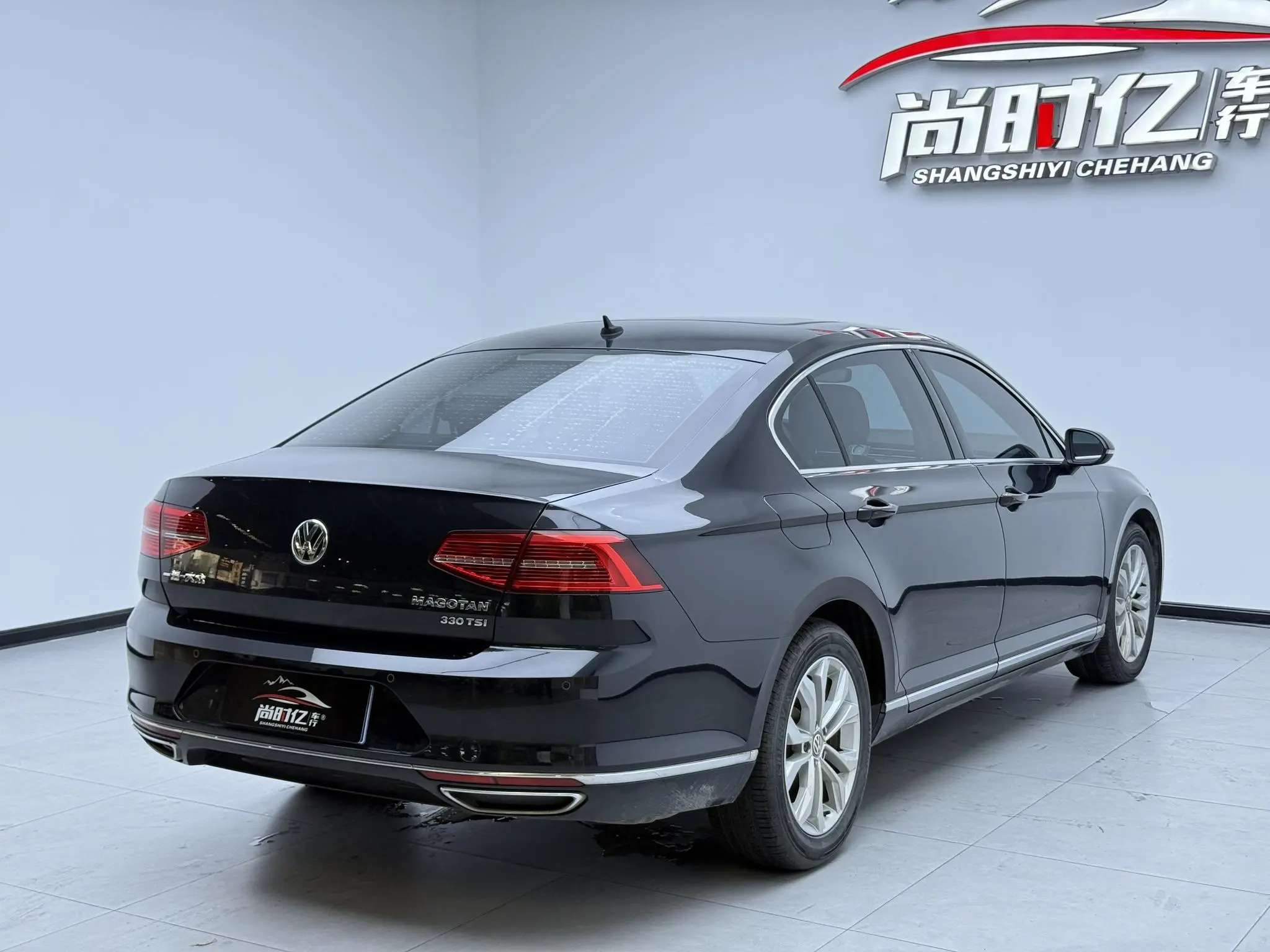 Volkswagen Magotan 330TSI DSG Luxury Country VI