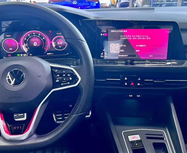 Volkswagen Golf GTI 380TSI DSG GTI
