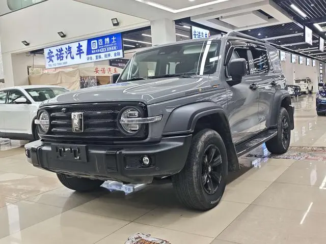 Tank Tank 300 2.0T Conqueror