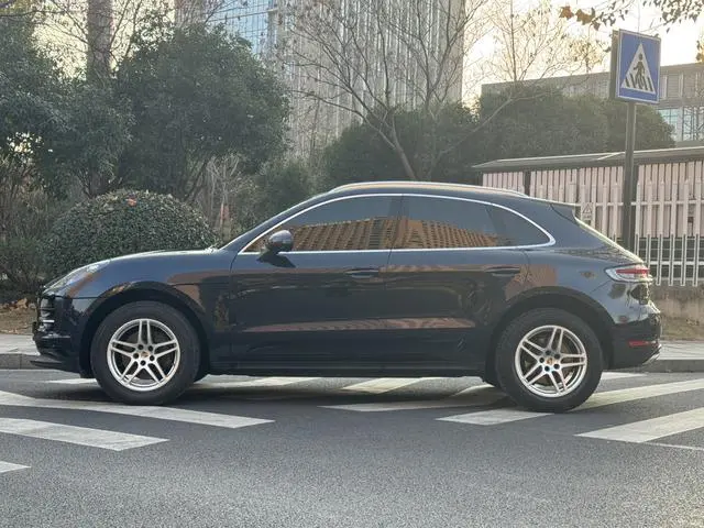 Porsche Macan Macan 2.0T