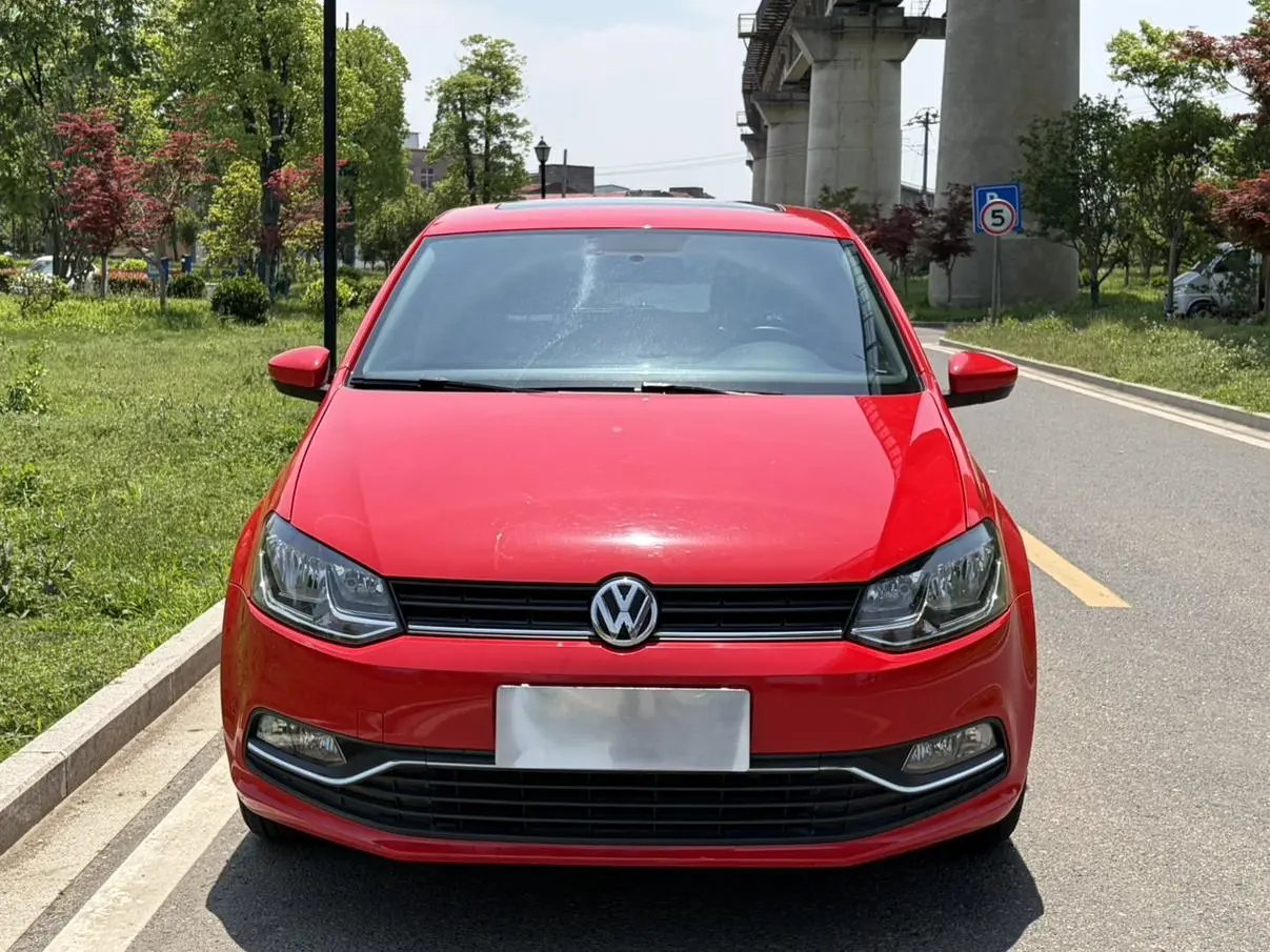 Volkswagen Polo 1.5L automatic security type