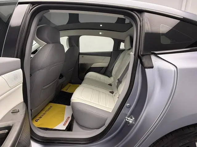 Dongfeng eπ eπ007 Pure electric 540 four-wheel drive Max version