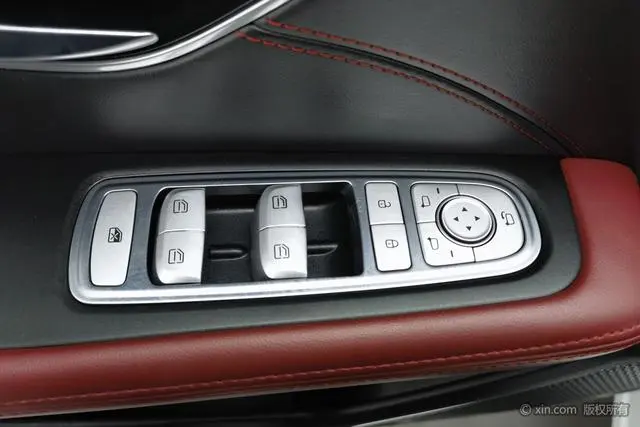 Chery Jetour Jietu X70 C-DM 1.5TD DHT Voyage EDITION PRO