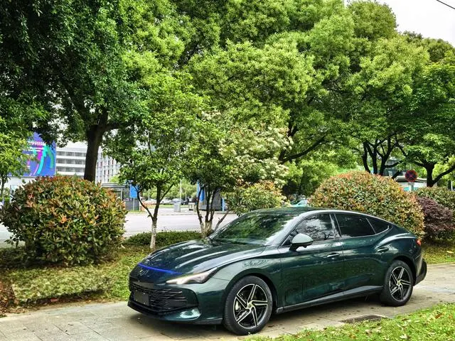 MG MG7 1.5T DCT to the United States Deluxe Edition