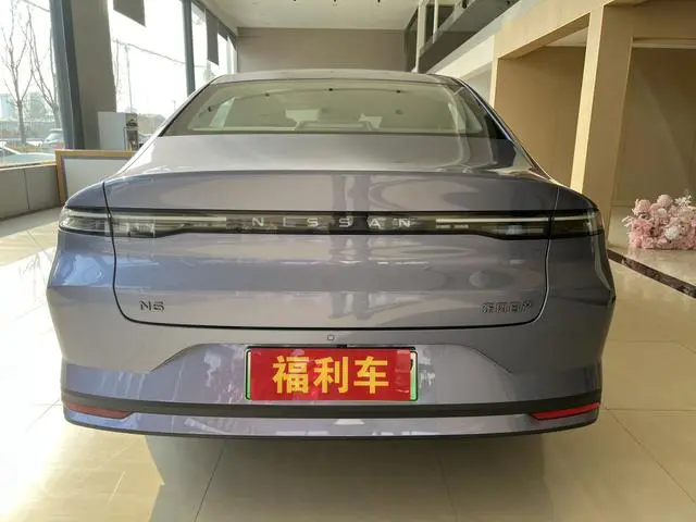 Nissan Nissan N6 180 Pro