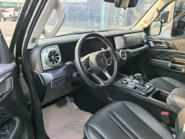 Tank Tank 300 2.0T Conqueror