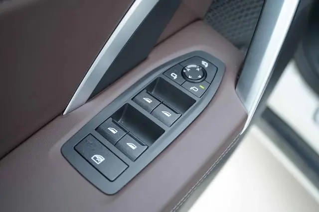 BMW BMW X1 sDrive25Li X design set