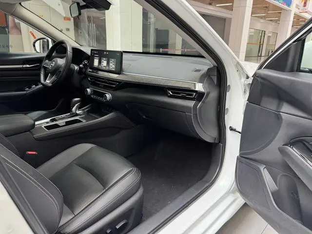 Nissan Teana 2.0L XL-TLS Enjoy Edition