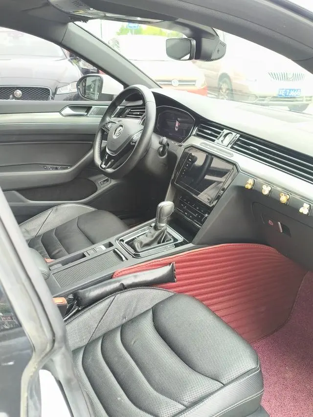 Volkswagen Volkswagen CC 330TSI Charm Edition Country VI