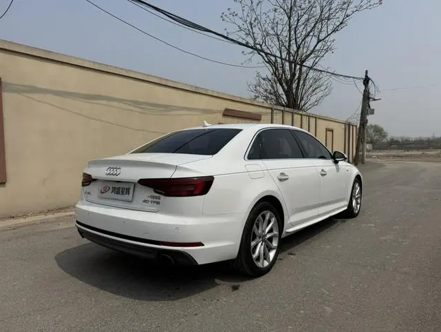 Audi Audi A4L 30th anniversary type 40 TFSI fashion type