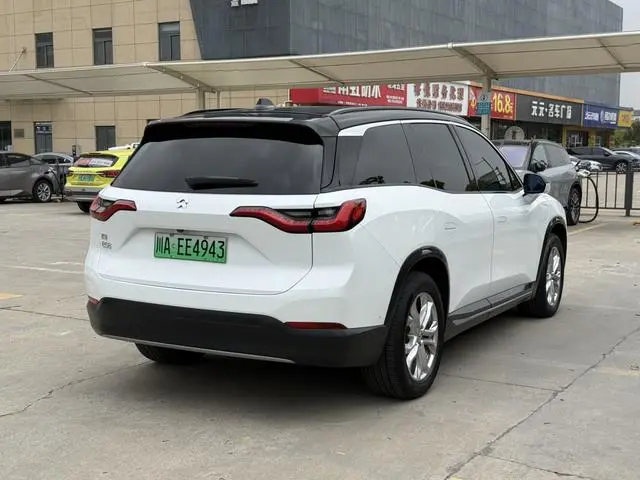 NIO NIO ES8 425KM benchmark version