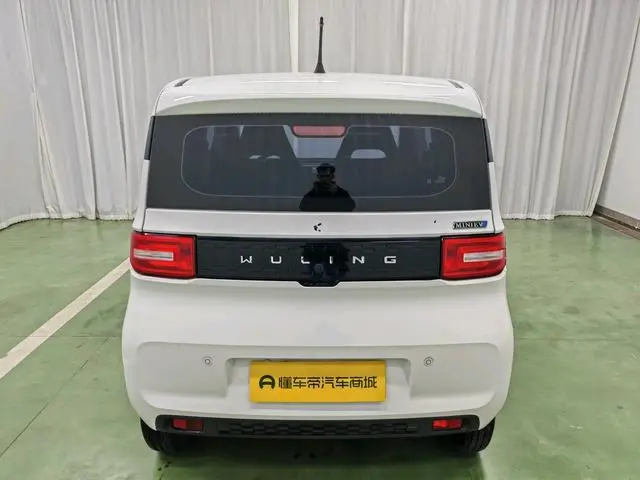 Wuling Wuling Hongguang MINIEV Free lithium iron phosphate