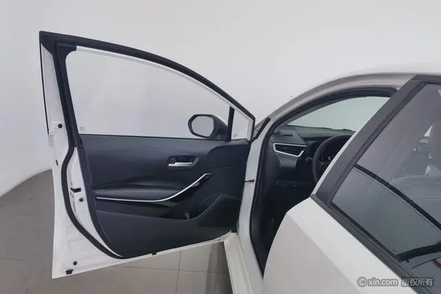 TOYOTA Corolla Smart Electric Hybrid Dual Engine 1.8L E-CVT Pioneer Edition