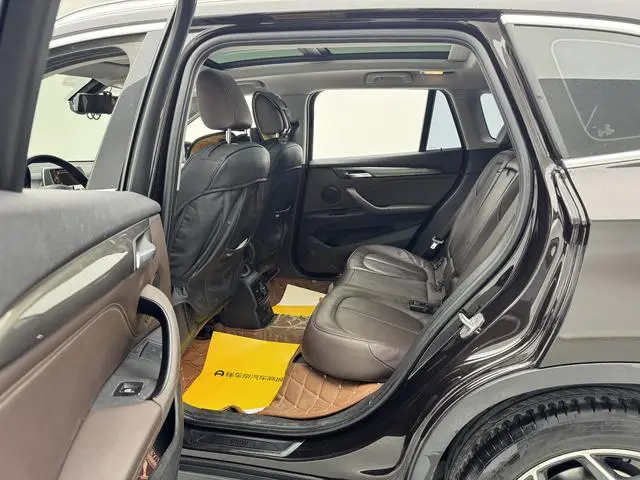 BMW BMW X1 sDrive20Li Luxury