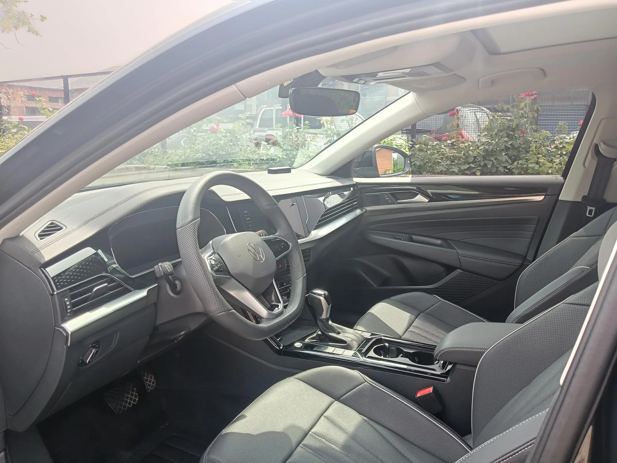 Volkswagen Passat Outstanding 380TSI Longteng Edition