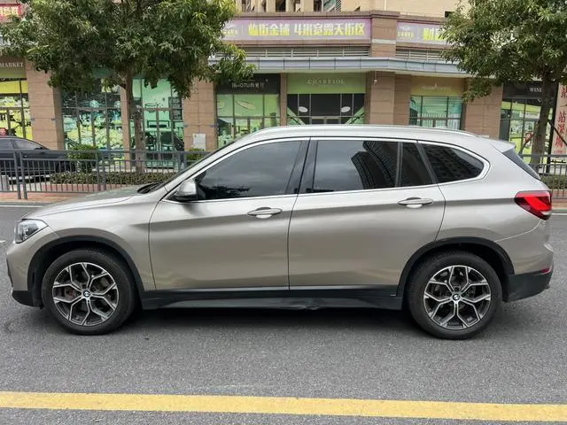 BMW BMW X1 sDrive25Li leading type
