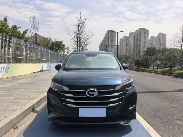 GAC Trumpchi M6 270T automatic Deluxe Edition 7-seater Country VI