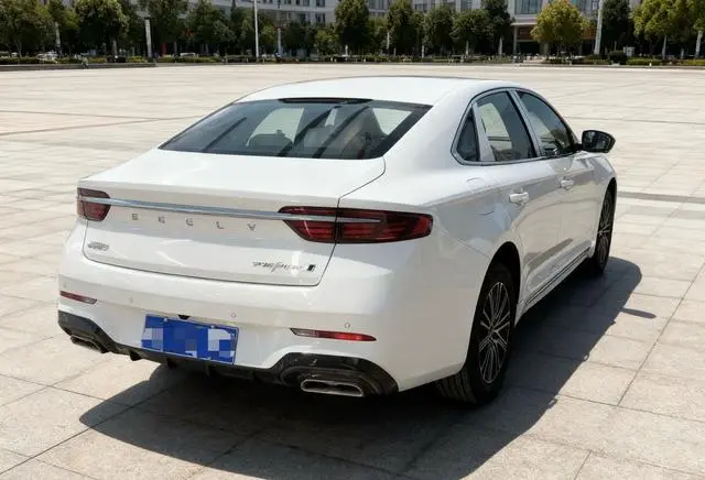 Geely Xingrui 1.5T Dongfang Yao*Rocker Version