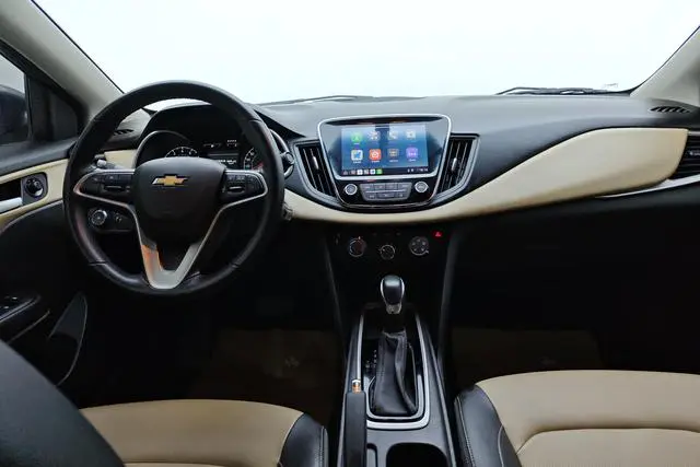 Chevrolet Cruze 320 automatic Enjoy Skylight version