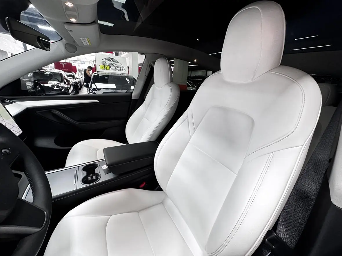 Tesla Model Y Standard battery life, rear-wheel drive version