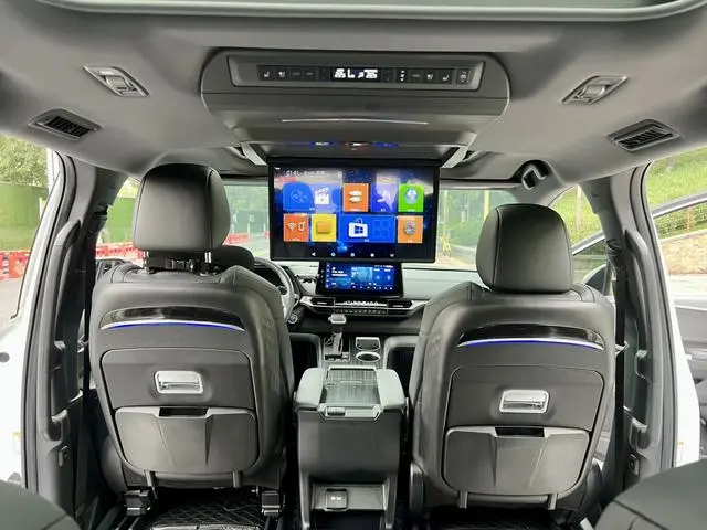 TOYOTA Saina 2.5L Hybrid Extreme Edition