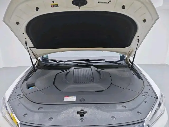 BYD Song Pro DM DM 1.5T four-wheel drive performance version flagship model