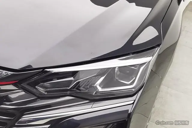 Dongfeng Fengshen Yi Hyun MAX 1.5T Super Cool Trendy Dad Version