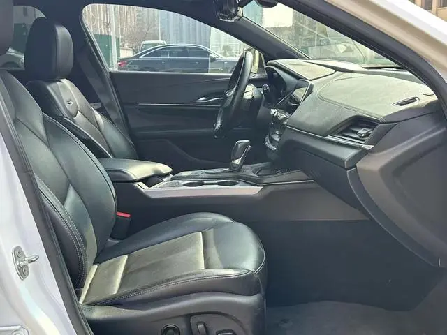Cadillac Cadillac CT4 28T luxury