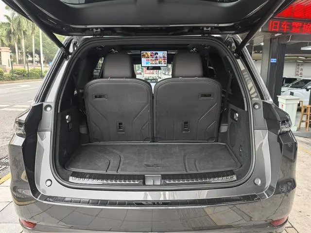 Li Auto Ideal L9 Max version