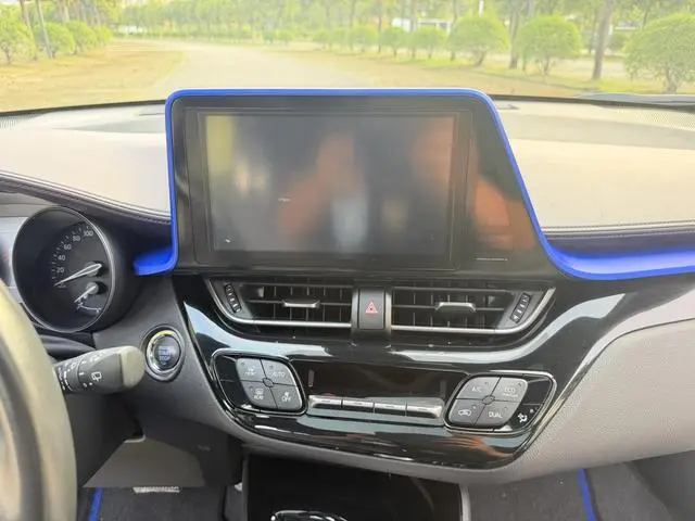 TOYOTA Toyota C-HR 2.0L Deluxe Edition