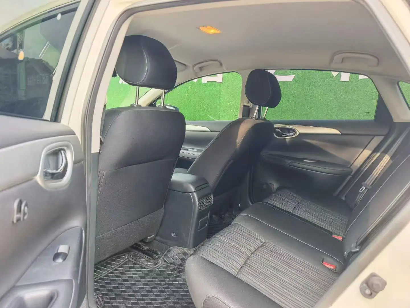Nissan Xuan Yi Classic 1.6 XE CVT Comfort Edition