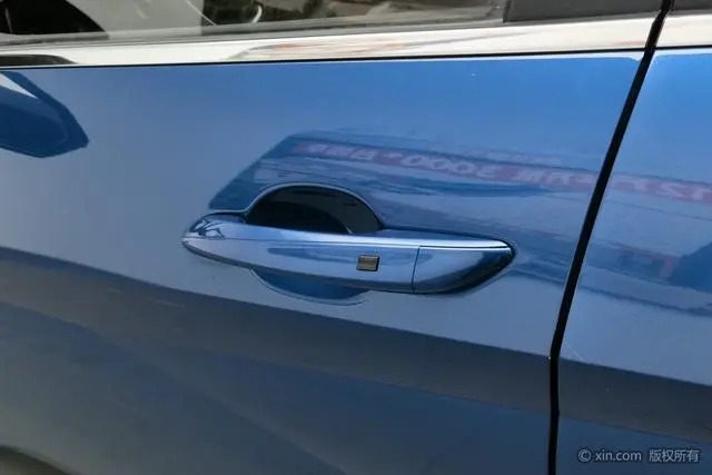 Hyundai Elantra 1.5L CVT LUX Premium Edition