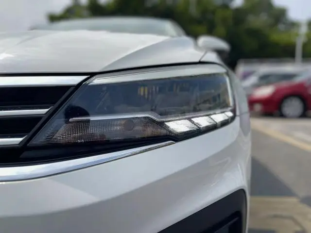 Volkswagen Lingdu 230TSI DSG Fashion Edition Country VI