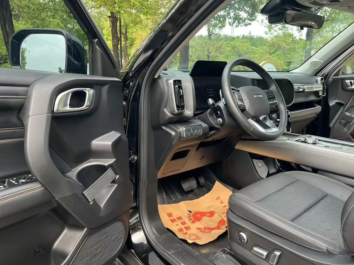 Haval Haval Big Dog 1.5T two-wheel drive side shepherd version