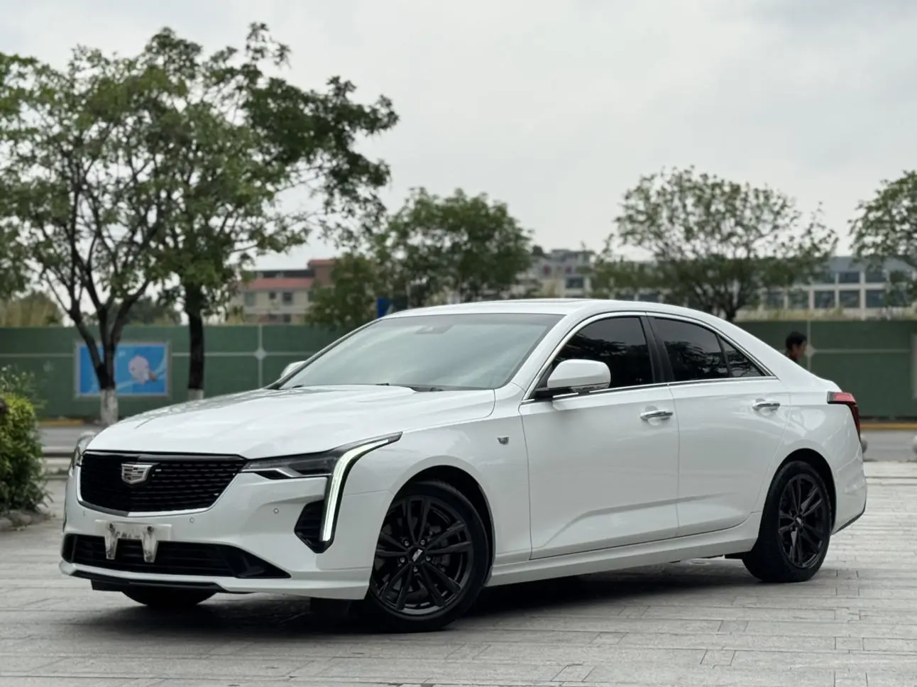 Cadillac Cadillac CT4 28T luxury