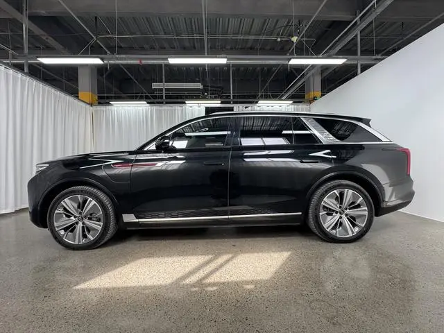 Hongqi Hongqi E-HS9 Facelifted 660km Qichang version six-seater