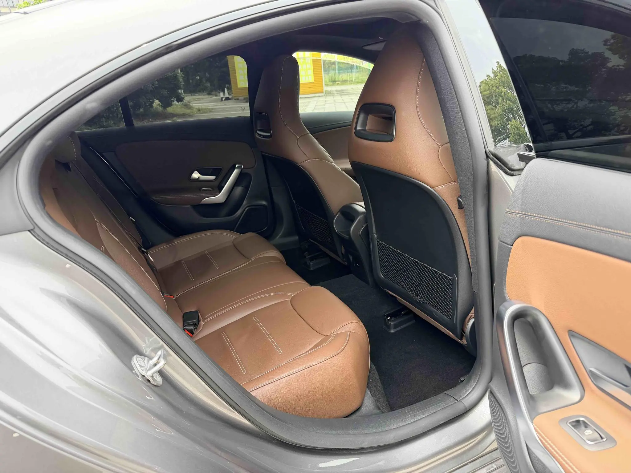 Mercedes-Benz Mercedes-Benz CLA CLA 260 4MATIC four-door coupe