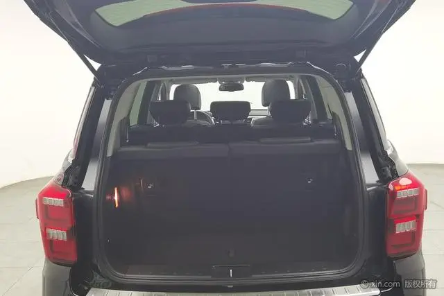 GAC Trumpchi GS8 320T two-wheel drive luxury Zhilian Edition 7 seats