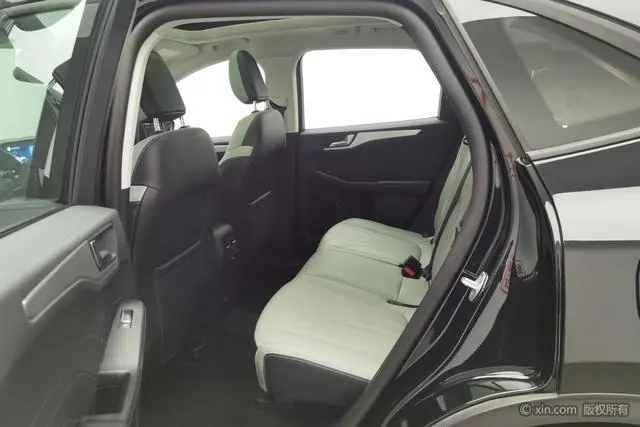 Ford Ruiji EcoBoost 245 two-wheel drive leisure model