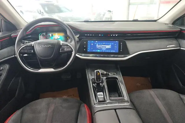 Dongfeng Fengshen Yi Hyun MAX 1.5T Super Power Dad Version
