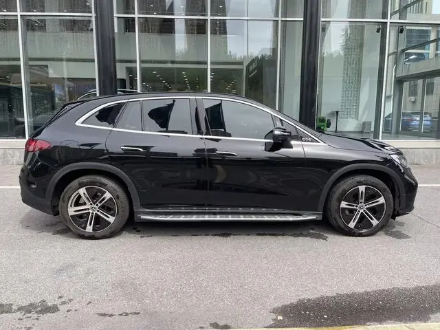 Mercedes-Benz Mercedes-Benz EQE SUV EQE SUV 500 4MATIC Pioneer Edition