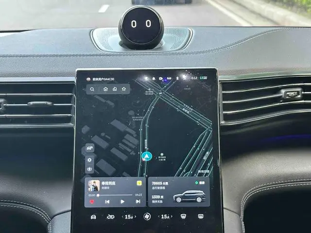 NIO NIO ES8 580KM base version six seats