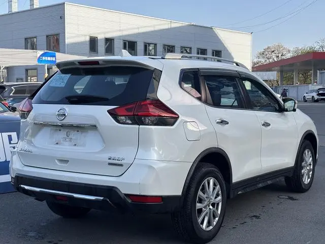Nissan Qijun 2.0L CVT Zhilian Exclusive Edition 2WD