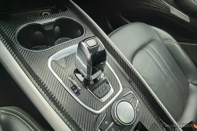 EXEED Xingtu Lingyun 1.6T two-wheel drive Diamond version
