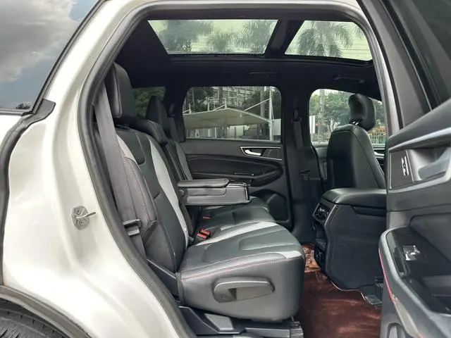 Ford Sharp World EcoBoost 245 four-wheel drive ST-Line 7-seater