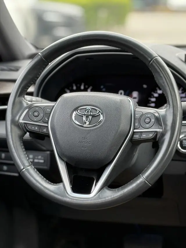 TOYOTA Asian dragon 2.5L Deluxe Edition