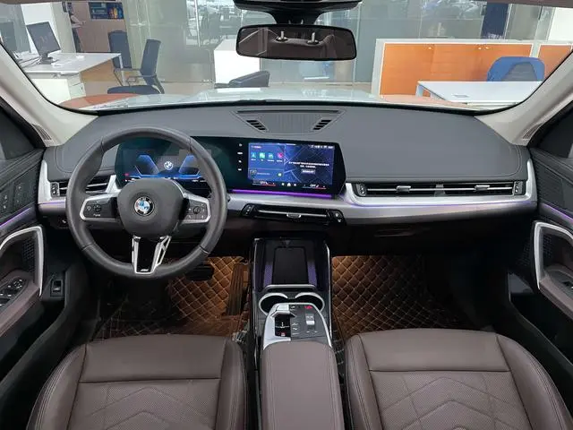 BMW BMW X1 sDrive25Li M sports suit